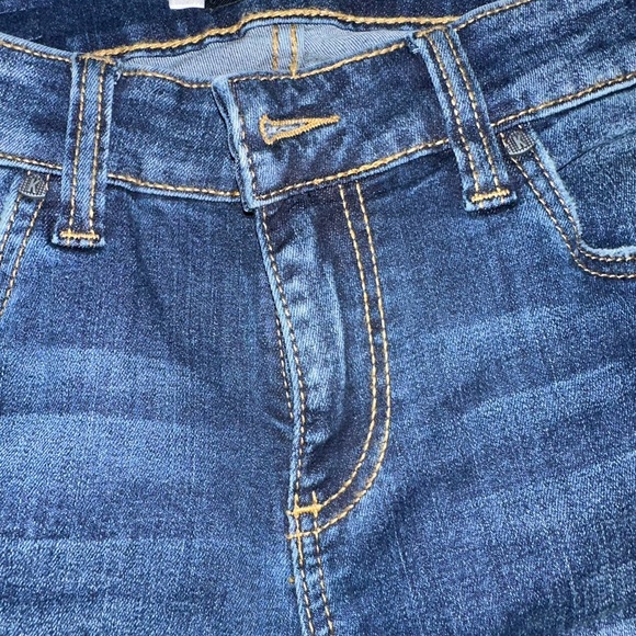 Kut From the Kloth - Picture 2 of 4